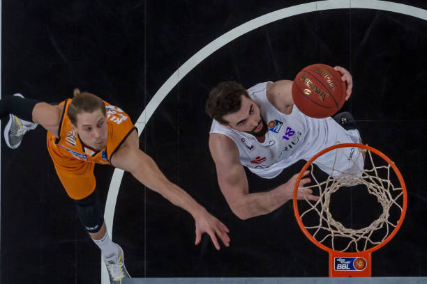 以拉菲尼亚 以拉菲尼亚