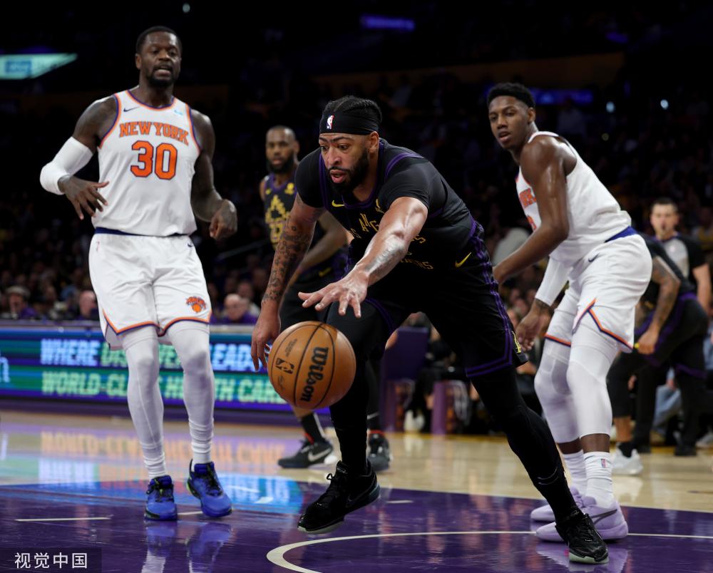 并让全队在 并让全队在