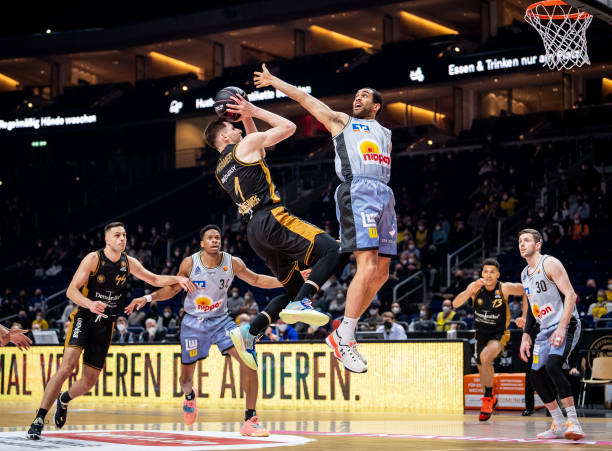 赖于战术 赖于战术